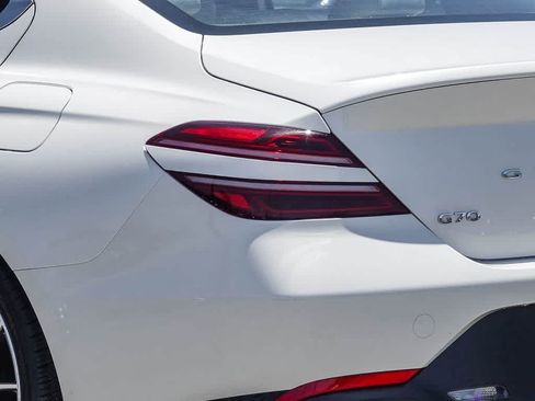 Used 2024 Genesis G70 2.5T RWD image 7