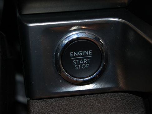 Used 2025 Ford F350 King Ranch w/ FX4 Off-Road Package AWD/4WD image 45