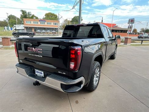 New 2025 GMC Sierra 1500 SLE w/ Max Trailering Package image 6