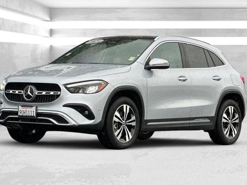 Certified 2025 Mercedes-Benz GLA 250 4MATIC image 8