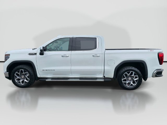Used 2023 GMC Sierra 1500 SLT w/ SLT Premium Package AWD/4WD image 2