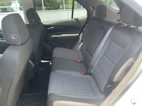 Used 2024 Chevrolet Equinox LT w/ LPO, Floor Liner Package FWD image 35