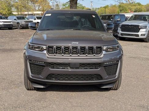 New 2026 Jeep Grand Cherokee L Limited AWD/4WD image 8