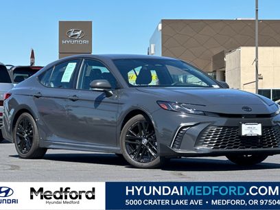 Used 2025 Toyota Camry SE w/ Convenience Package