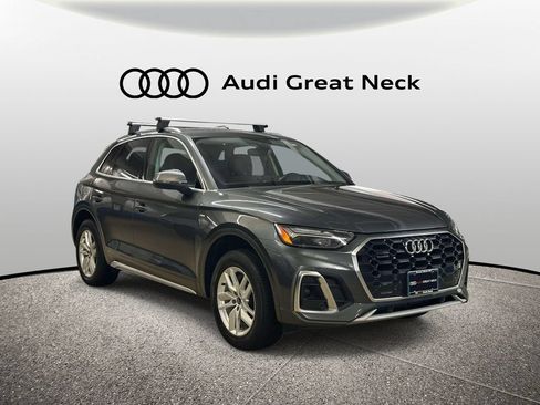 Used 2023 Audi Q5 2.0T Premium w/ Convenience Package AWD/4WD image 9