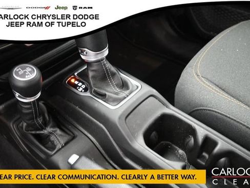 Used 2025 Jeep Wrangler Unlimited Sahara AWD/4WD image 24