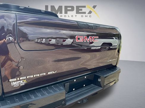 Used 2026 GMC Sierra EV Denali AWD/4WD image 34