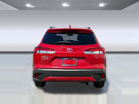 Certified 2023 Toyota Corolla Cross LE image 10