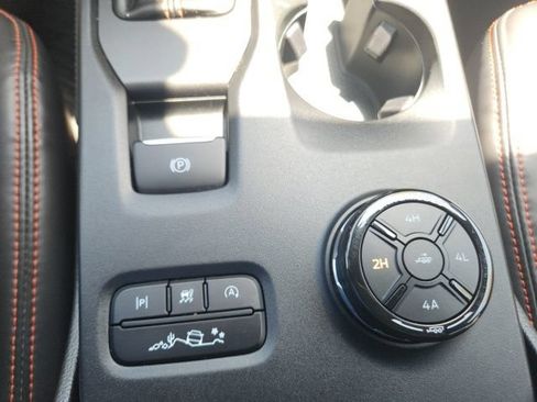 Certified 2025 Ford Ranger Raptor AWD/4WD image 33