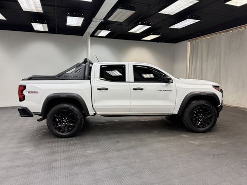 Used 2025 Chevrolet Colorado Trail Boss w/ Midnight Edition image 6
