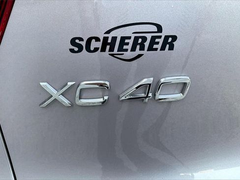 New 2026 Volvo XC40 B5 Plus w/ Climate Package image 10