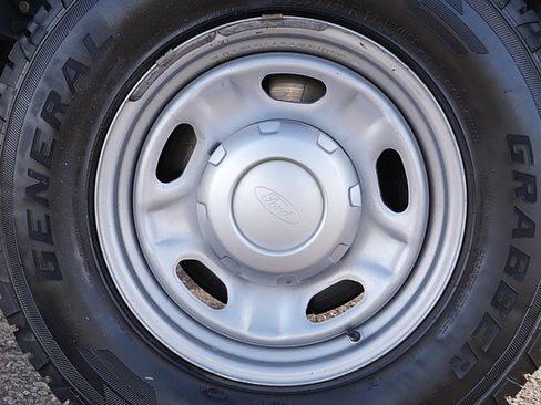 Used 2019 Ford F350 XL w/ Snow Plow Prep Package image 39