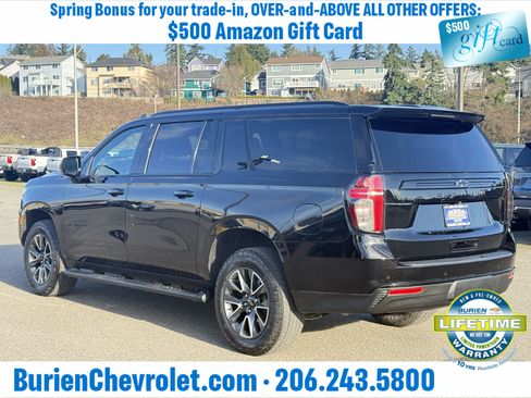 Used 2023 Chevrolet Suburban Z71 image 3