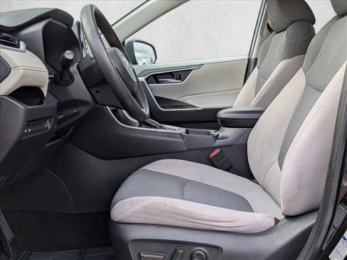 Used 2021 Toyota RAV4 XLE w/ Convenience Package AWD/4WD image 14