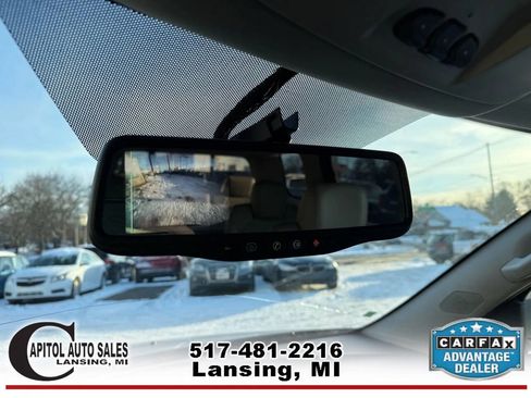 Used 2010 Saturn Outlook XR image 24