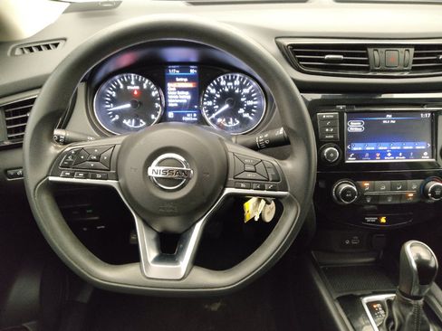 Used 2020 Nissan Rogue Sport S FWD image 22
