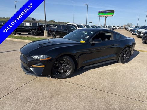 Used 2020 Ford Mustang Ecoboost image 1