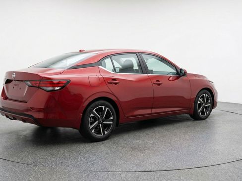 Used 2025 Nissan Sentra SV FWD image 9