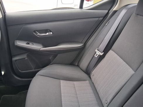 Used 2022 Nissan Sentra SV w/ All-Weather Package image 17