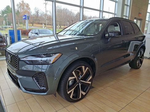 Certified 2026 Volvo XC60 T8 Ultra image 3