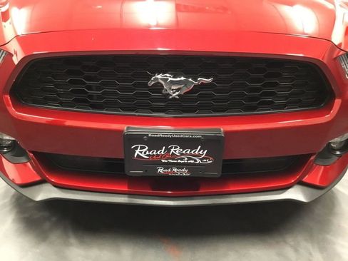 Used 2016 Ford Mustang Convertible w/ Equipment Group 051A RWD image 27