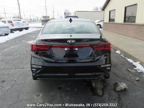 Used 2021 Kia Forte LXS image 6
