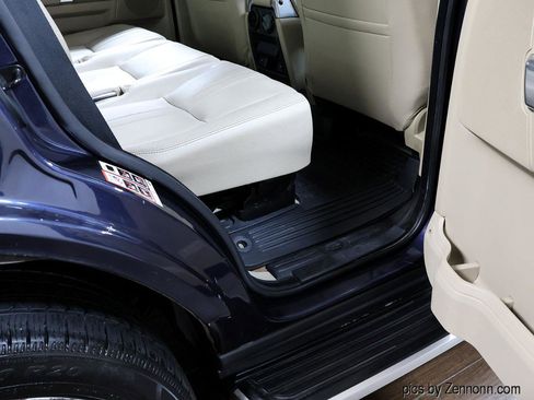 Used 2016 Land Rover LR4 HSE AWD/4WD image 34