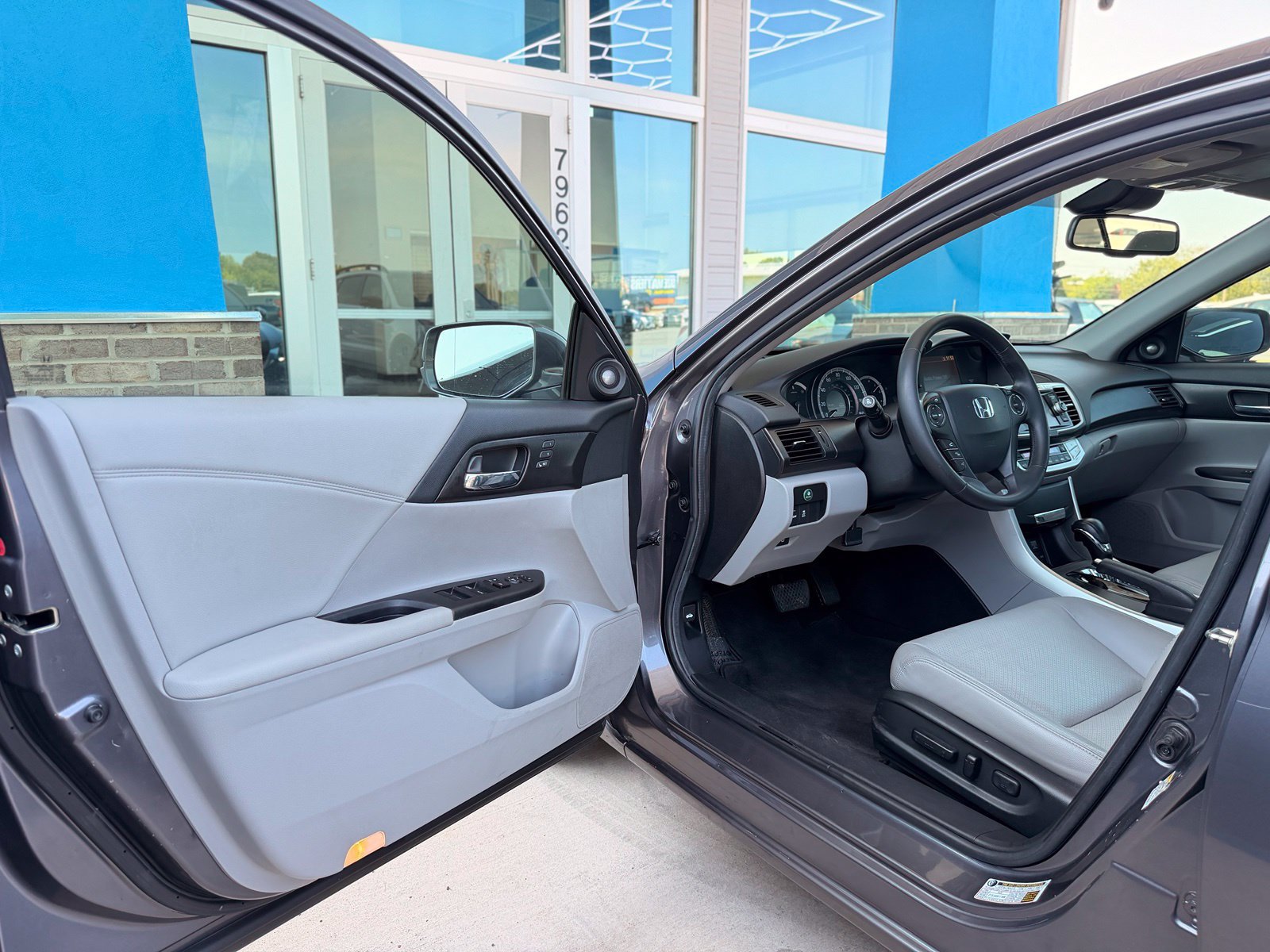Used 2015 Honda Accord EX-L image 14