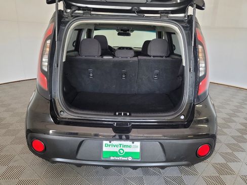Used 2018 Kia Soul w/ Option Group 020 FWD image 29