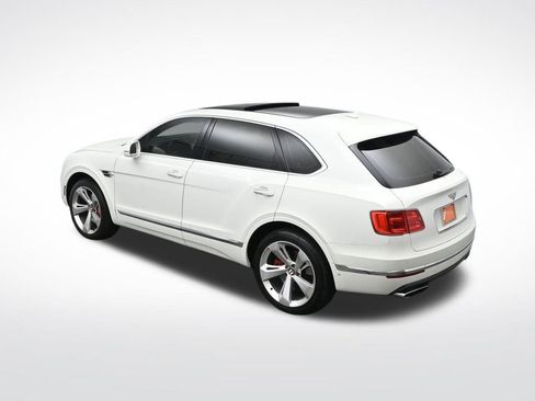 Used 2018 Bentley Bentayga image 66