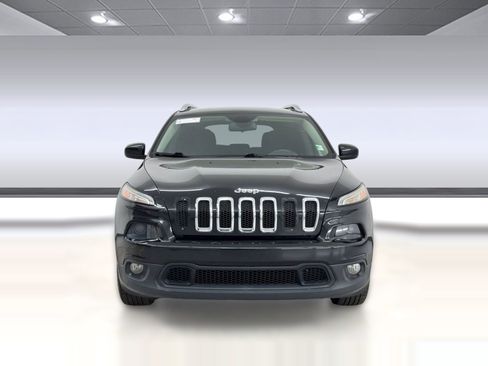 Used 2016 Jeep Cherokee Latitude FWD image 6
