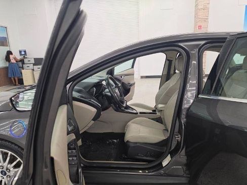 Used 2016 Ford Focus Electric Hatchback FWD image 31