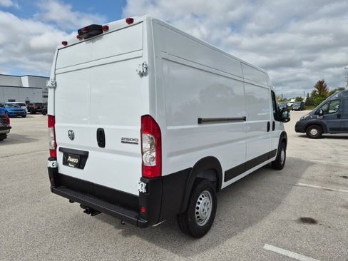 New 2026 RAM ProMaster 2500 w/ Convenience Group image 7