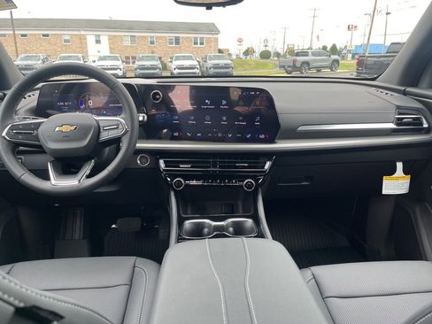 New 2026 Chevrolet Traverse LT w/ Driver Confidence Package image 27