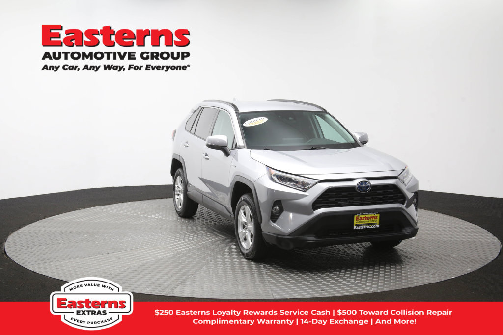 Used 2021 Toyota RAV4 XLE w/ XLE Grade Weather Package AWD/4WD image 53