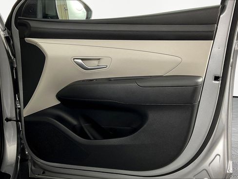 Used 2025 Hyundai Tucson SEL AWD/4WD image 26