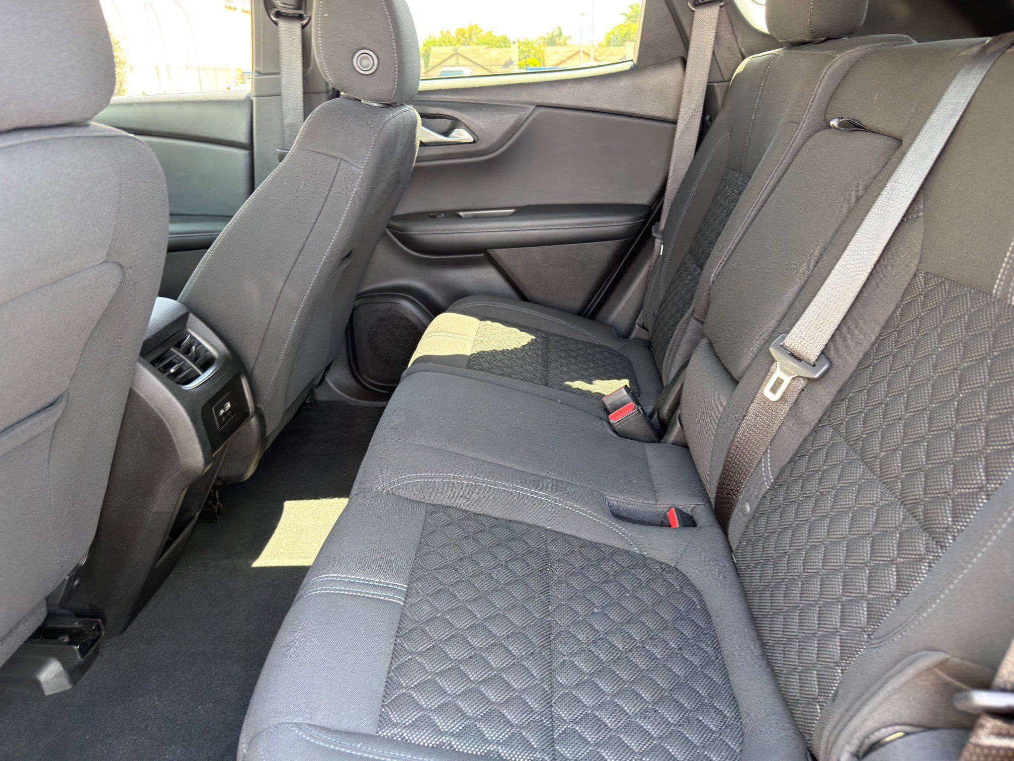 Used 2022 Chevrolet Blazer LT FWD image 19