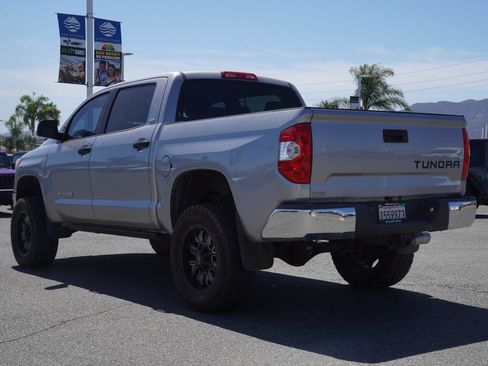 Used 2018 Toyota Tundra SR5 RWD image 3
