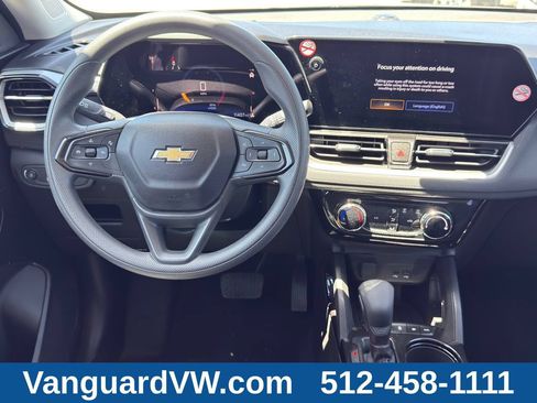 Used 2026 Chevrolet TrailBlazer LT AWD/4WD image 23