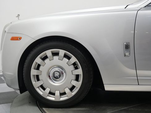 Used 2013 Rolls-Royce Ghost RWD image 50