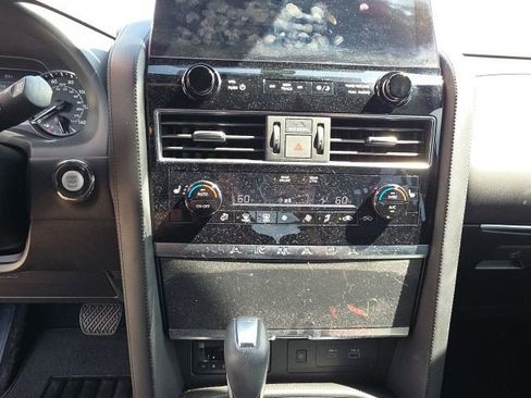 Used 2022 Nissan Armada SL w/ Midnight Edition Package RWD image 19