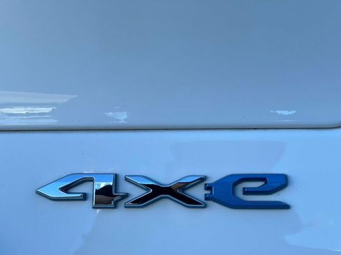 Used 2022 Jeep Grand Cherokee Limited 4xe w/ Luxury Tech Group II image 10