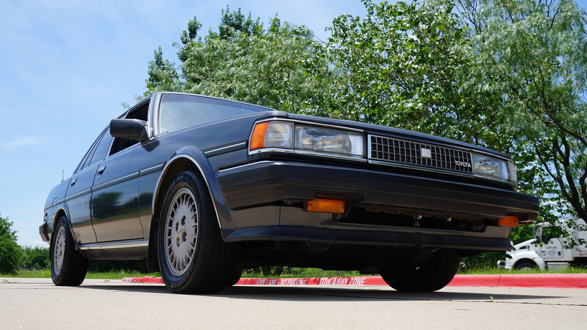 Used 1987 Toyota Cressida Sedan RWD image 22