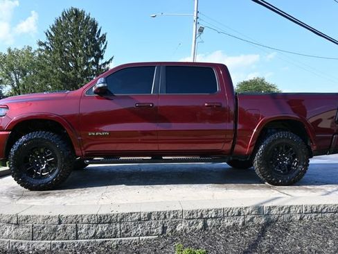 Used 2025 RAM 1500 Laramie w/ Sport Appearance Package AWD/4WD image 8