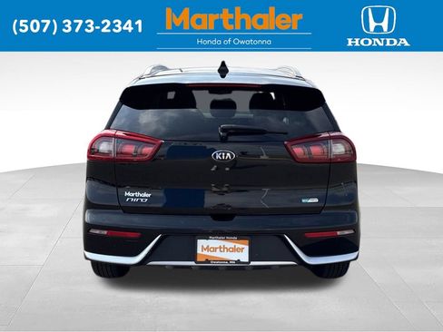 Used 2018 Kia Niro EX FWD image 4