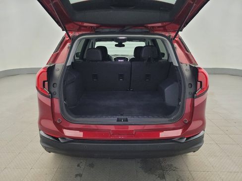 Used 2023 GMC Terrain SLE w/ Elevation Edition image 29