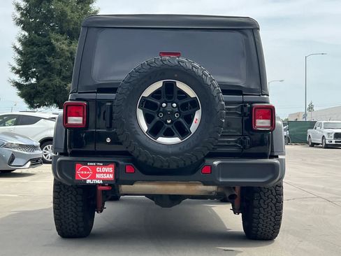 Used 2019 Jeep Wrangler Unlimited Rubicon AWD/4WD image 8