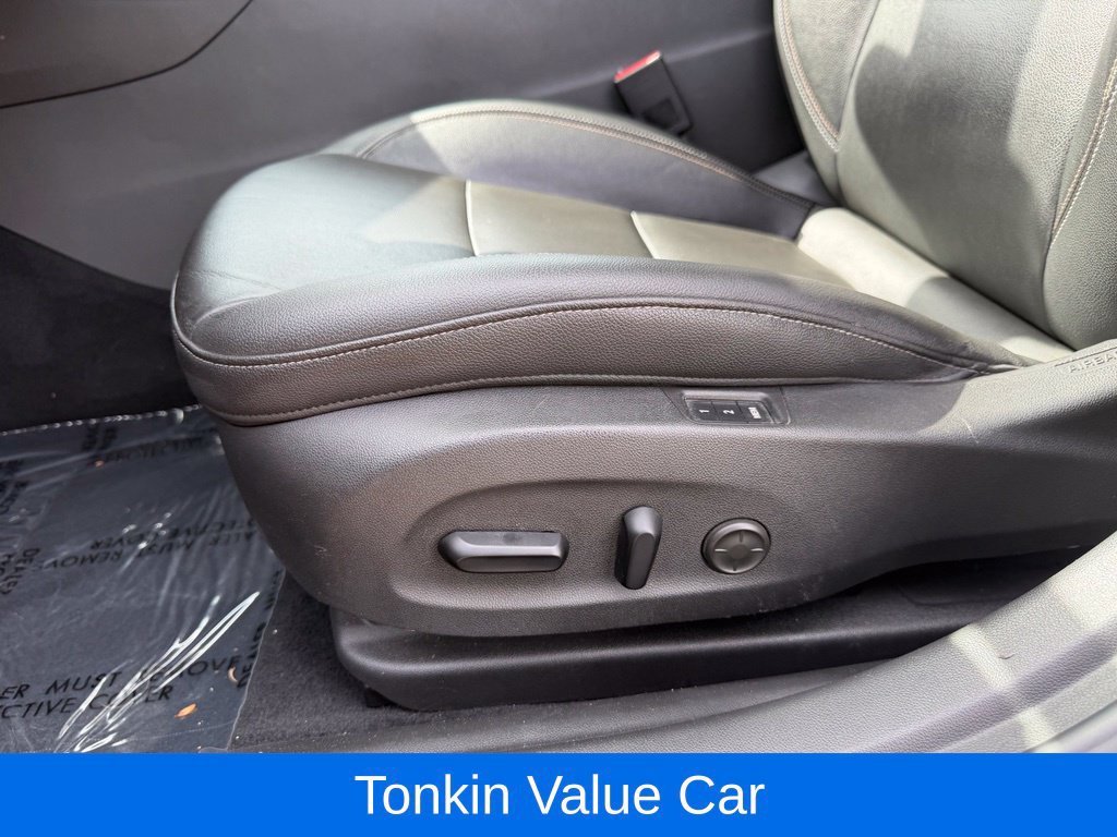 Used 2018 Buick Regal Essence w/ Driver Confidence Package #1 AWD/4WD image 15