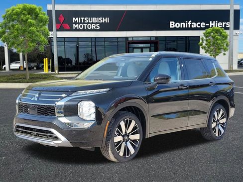 New 2026 Mitsubishi Outlander SEL FWD image 2