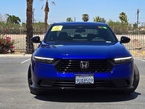 Used 2025 Honda Accord Sport image 2